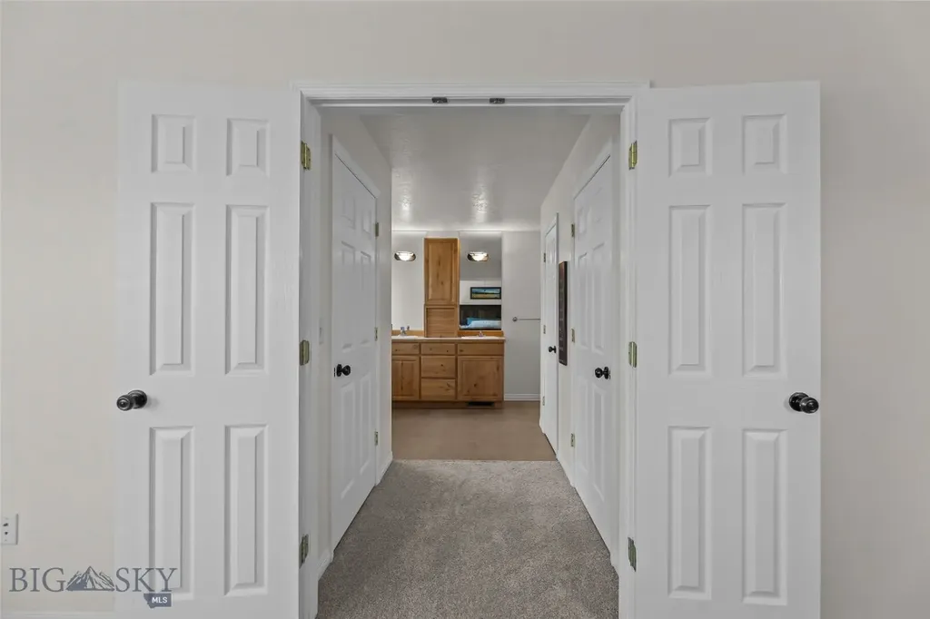 359 Annie Glade Drive Bozeman MT 59718
