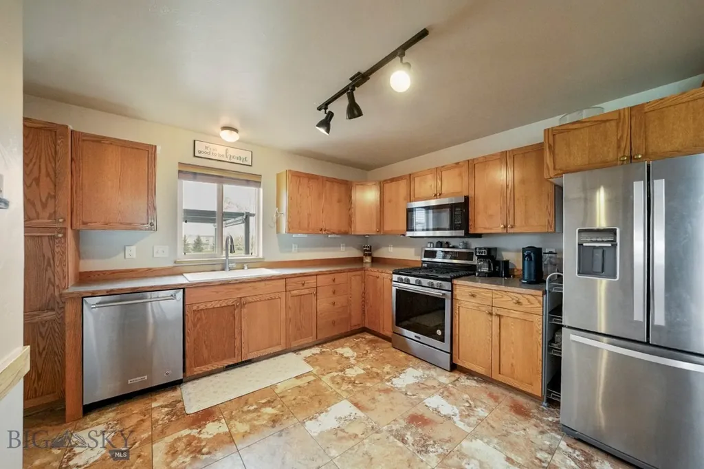 174 Heidi Lane Belgrade MT 59714