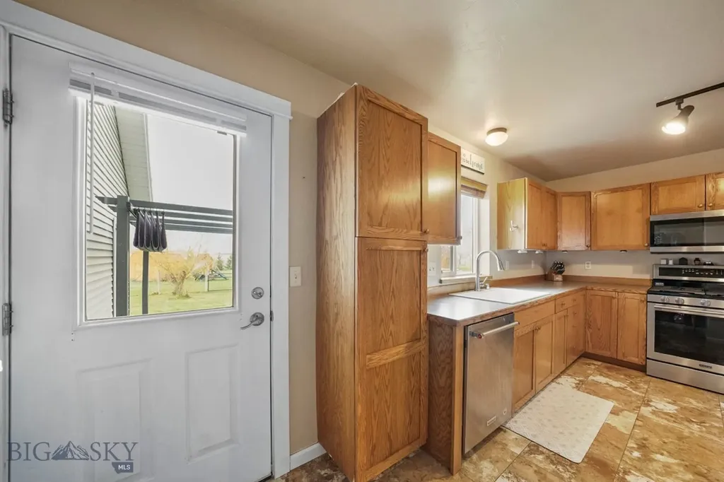 174 Heidi Lane Belgrade MT 59714