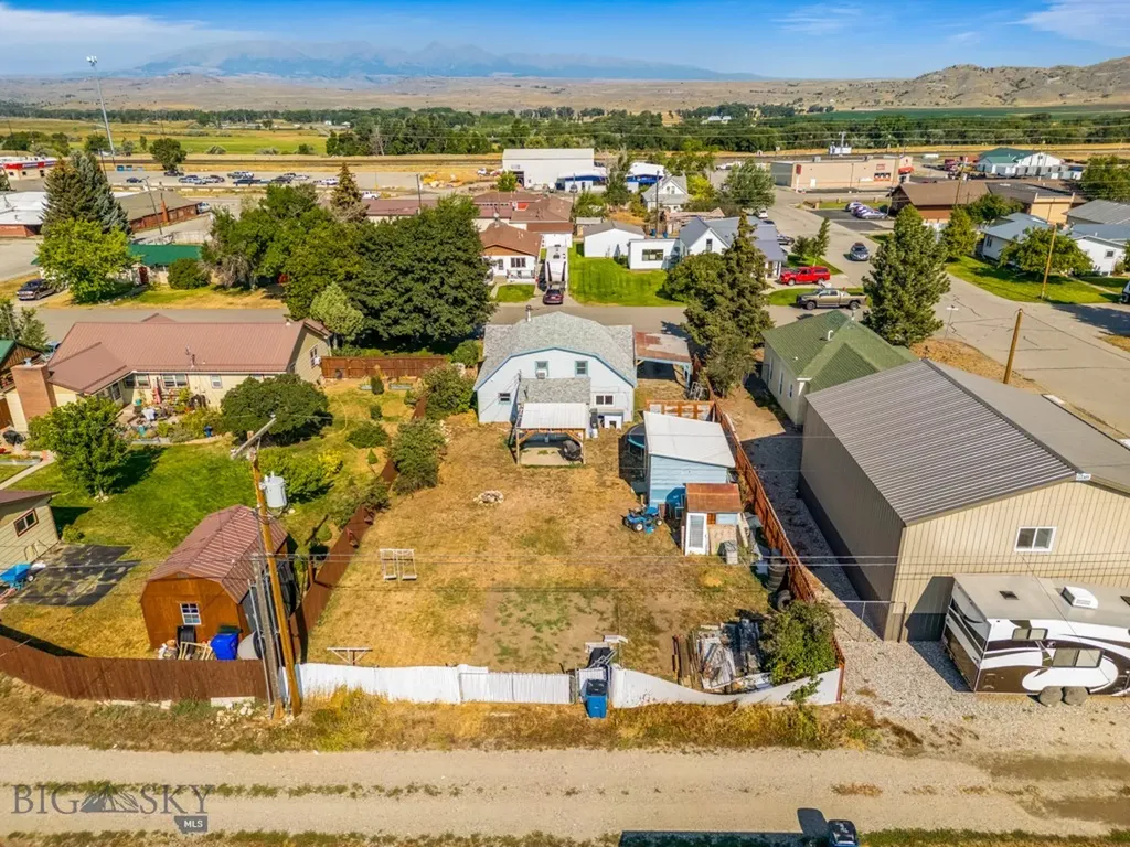 407 West 2nd Avenue Big Timber MT 59011