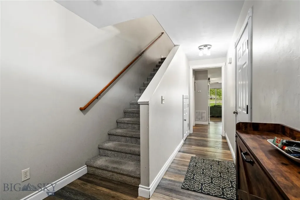 2963 Warbler Way Bozeman MT 59718