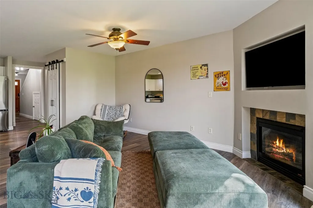 2963 Warbler Way Bozeman MT 59718