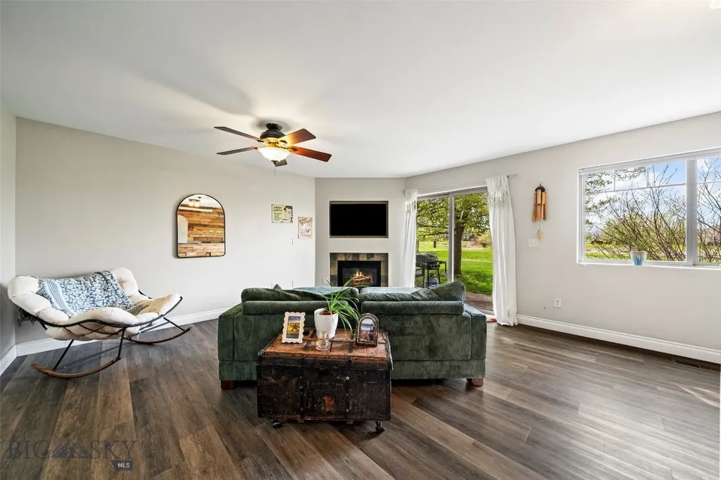 2963 Warbler Way Bozeman MT 59718