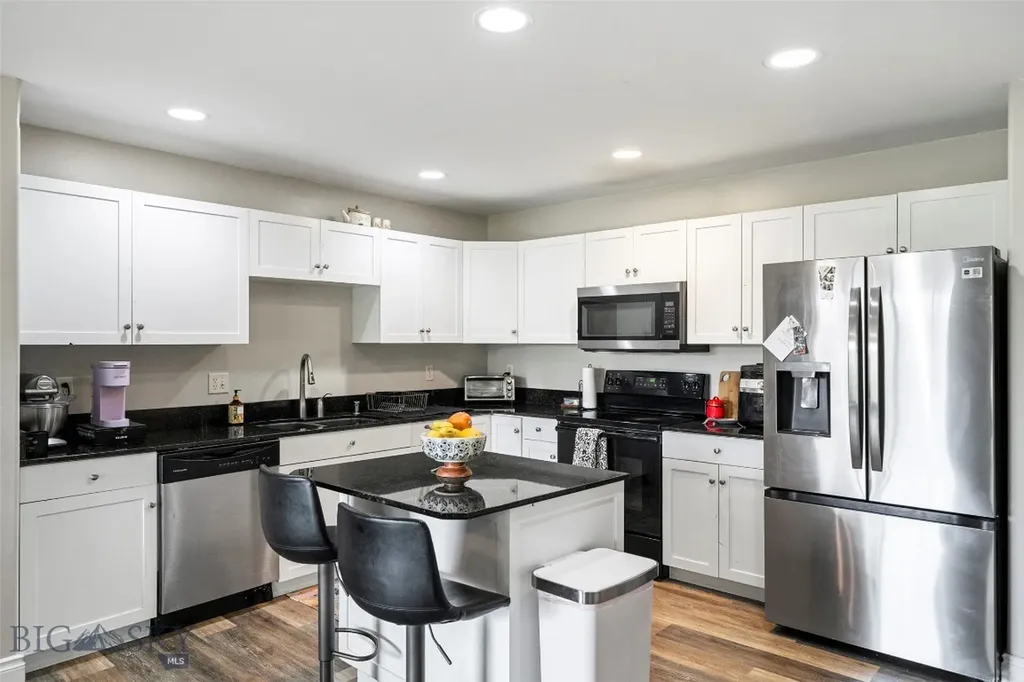 2963 Warbler Way Bozeman MT 59718