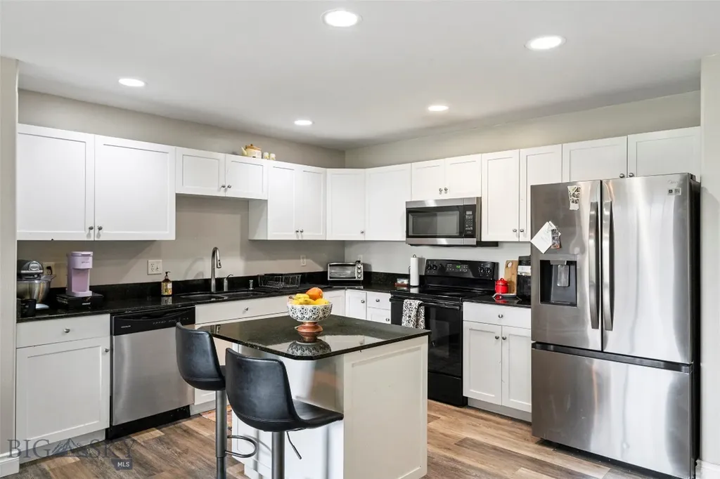 2963 Warbler Way Bozeman MT 59718