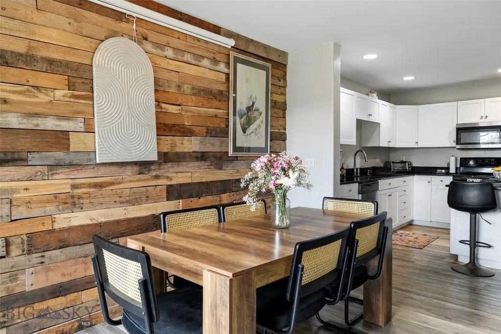 2963 Warbler Way Bozeman MT 59718