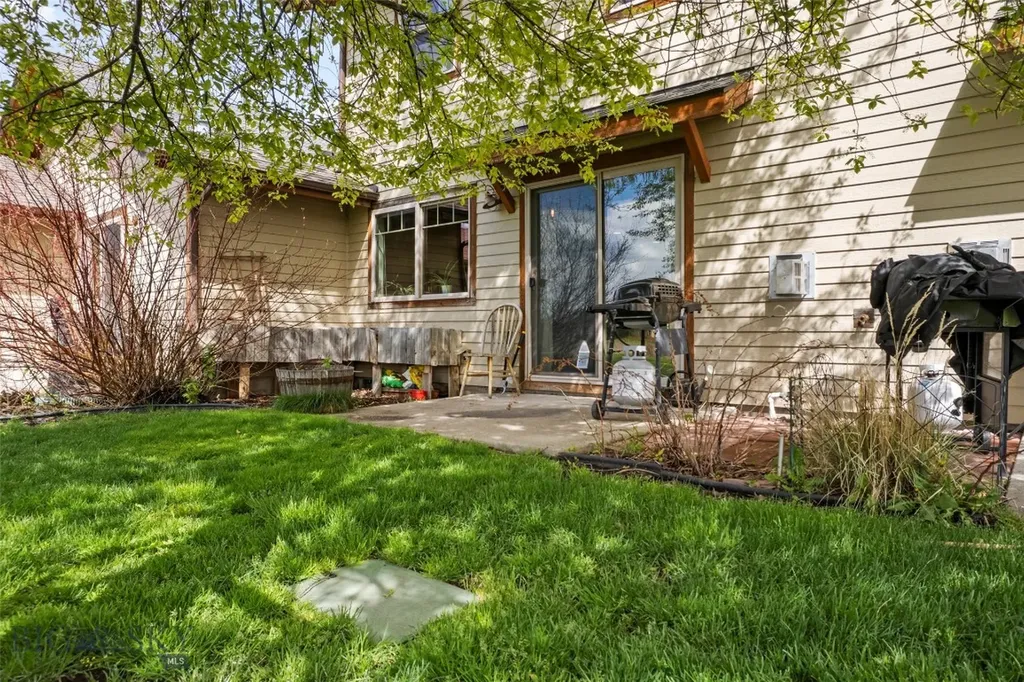 2963 Warbler Way Bozeman MT 59718