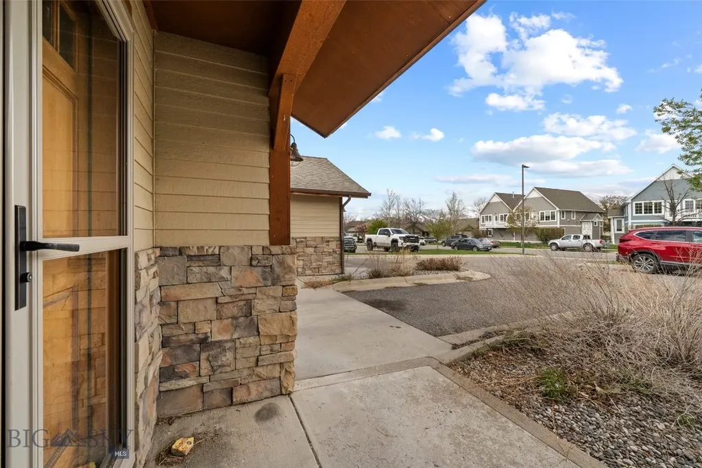 2963 Warbler Way Bozeman MT 59718