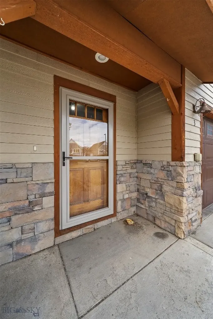 2963 Warbler Way Bozeman MT 59718