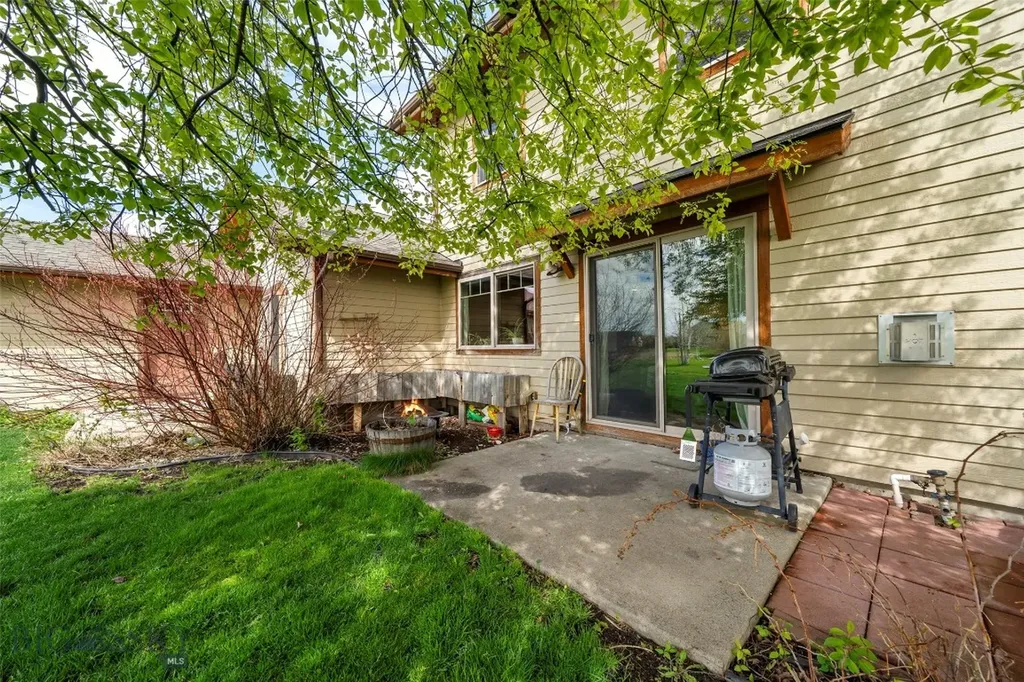 2963 Warbler Way Bozeman MT 59718
