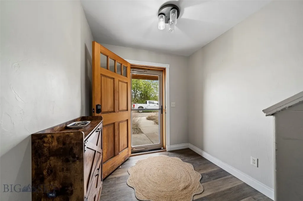 2963 Warbler Way Bozeman MT 59718