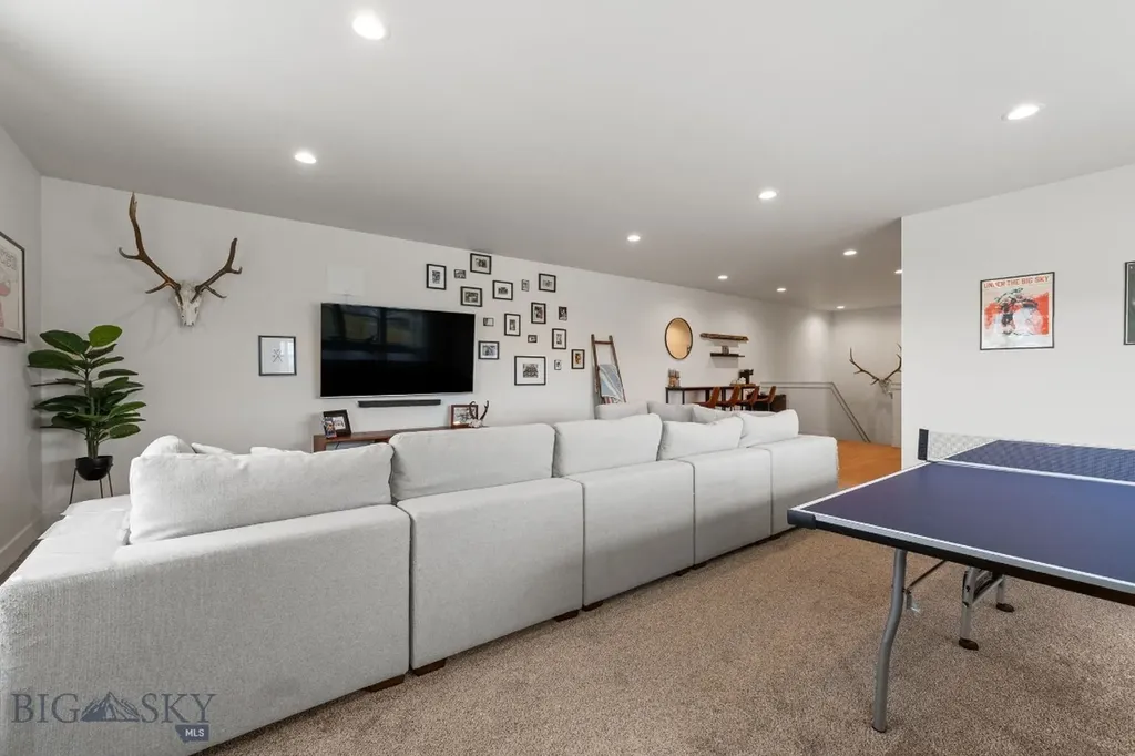 1704 Deadwood Belgrade MT 59714