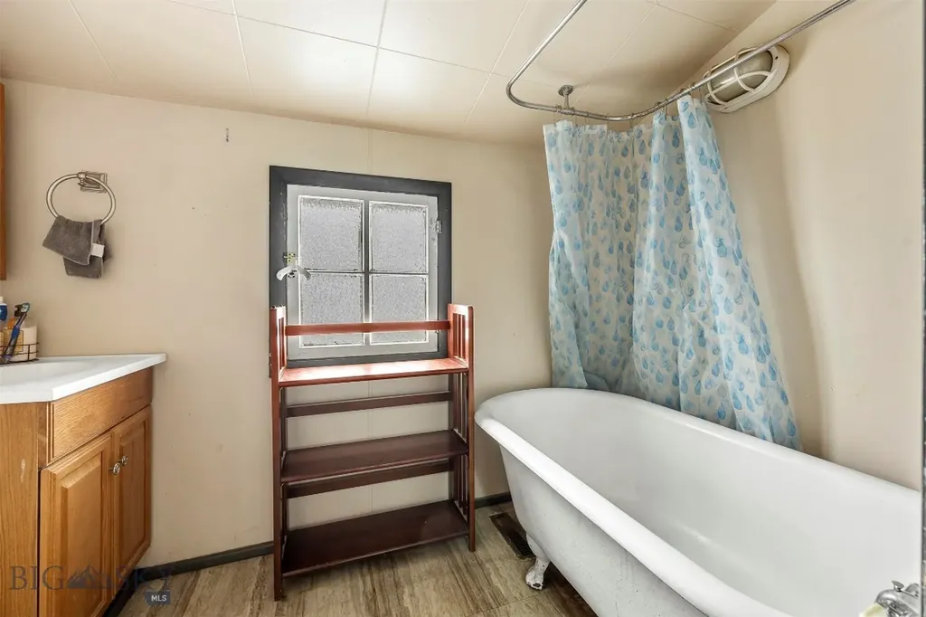 34 E Center Butte MT 59701