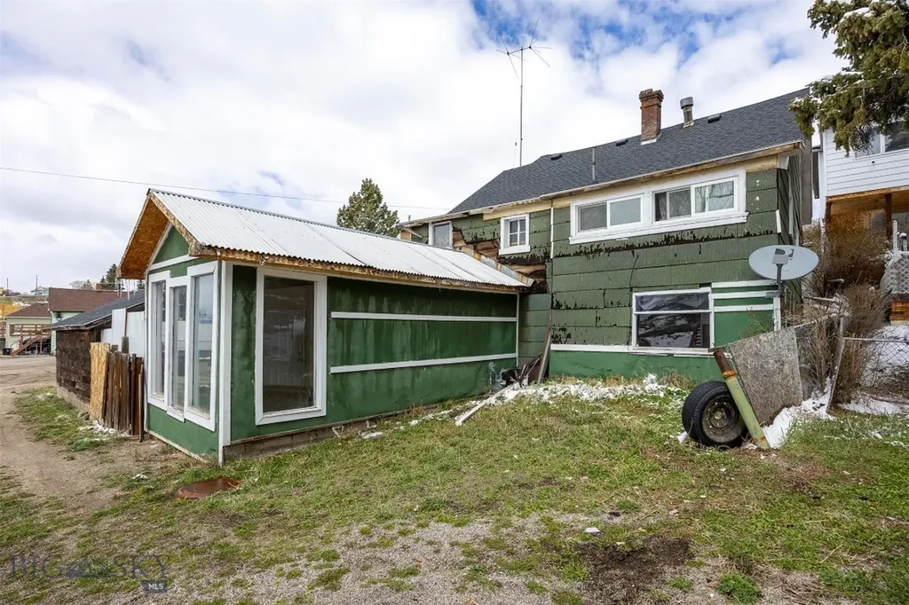 34 E Center Butte MT 59701