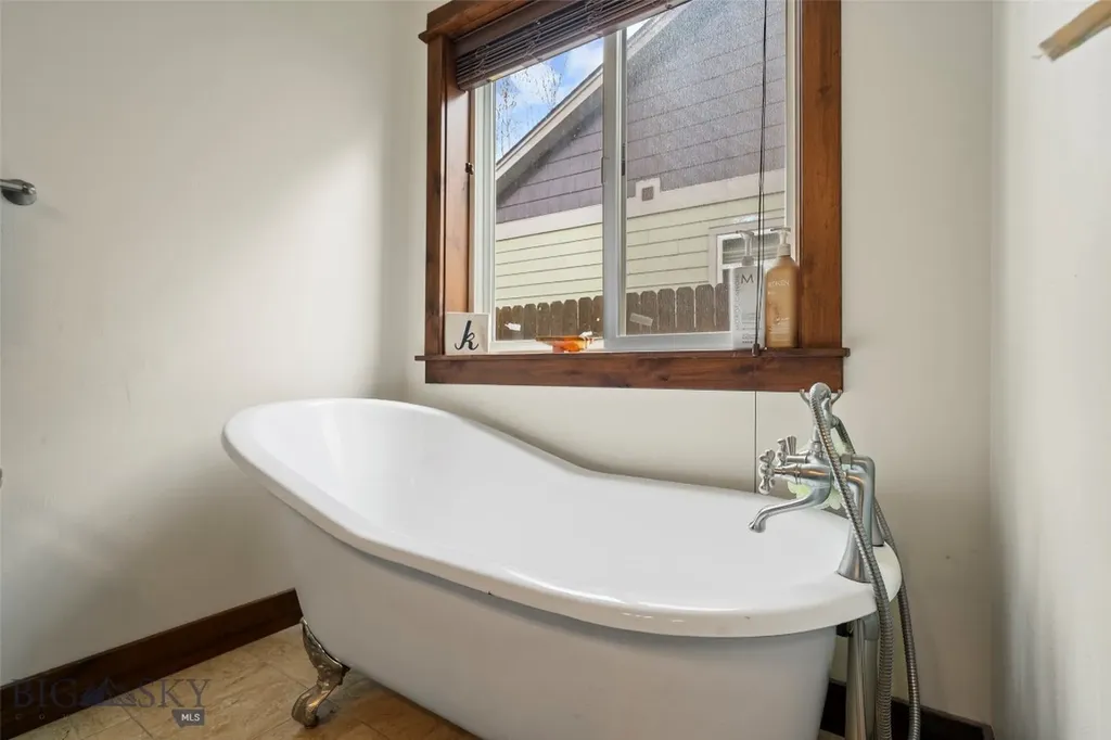 339 Cedar Wood Bozeman MT 59718