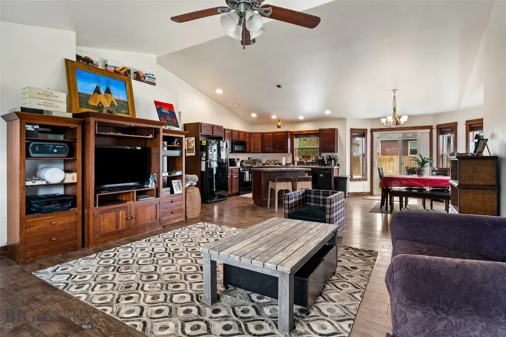 339 Cedar Wood Bozeman MT 59718