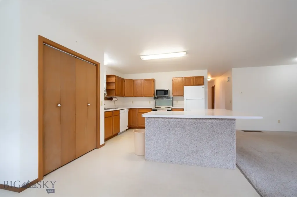 730 Kentucky Dillon MT 59725