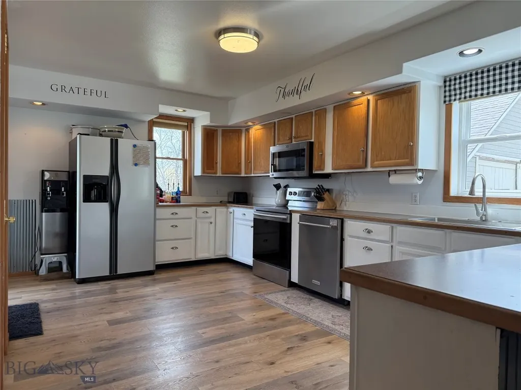 119 E 9th Big Timber MT 59011