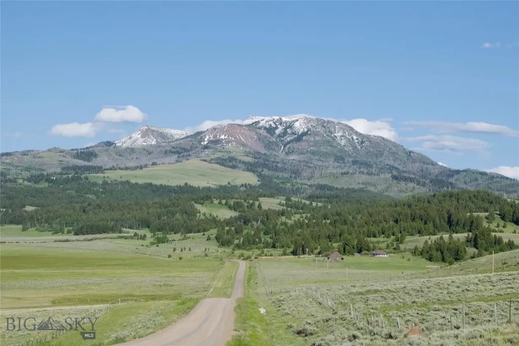Tbd South Valley Road Dell MT 59724