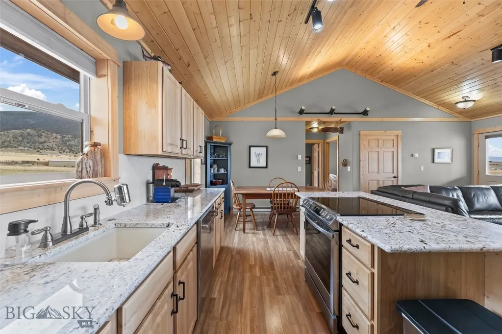 60 Wapiti Road Whitehall MT 59759