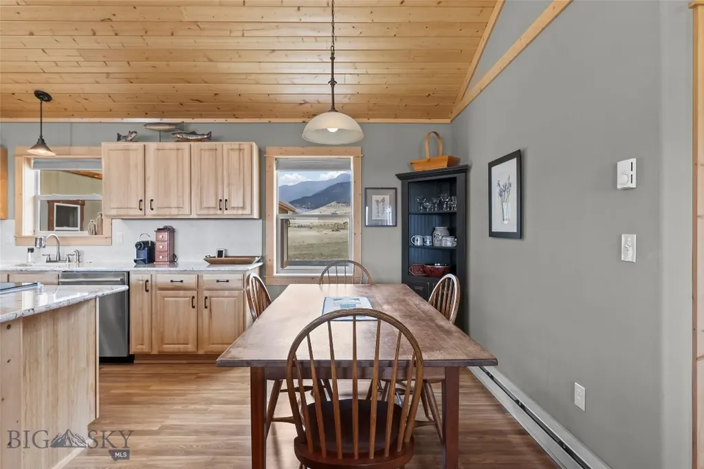 60 Wapiti Road Whitehall MT 59759