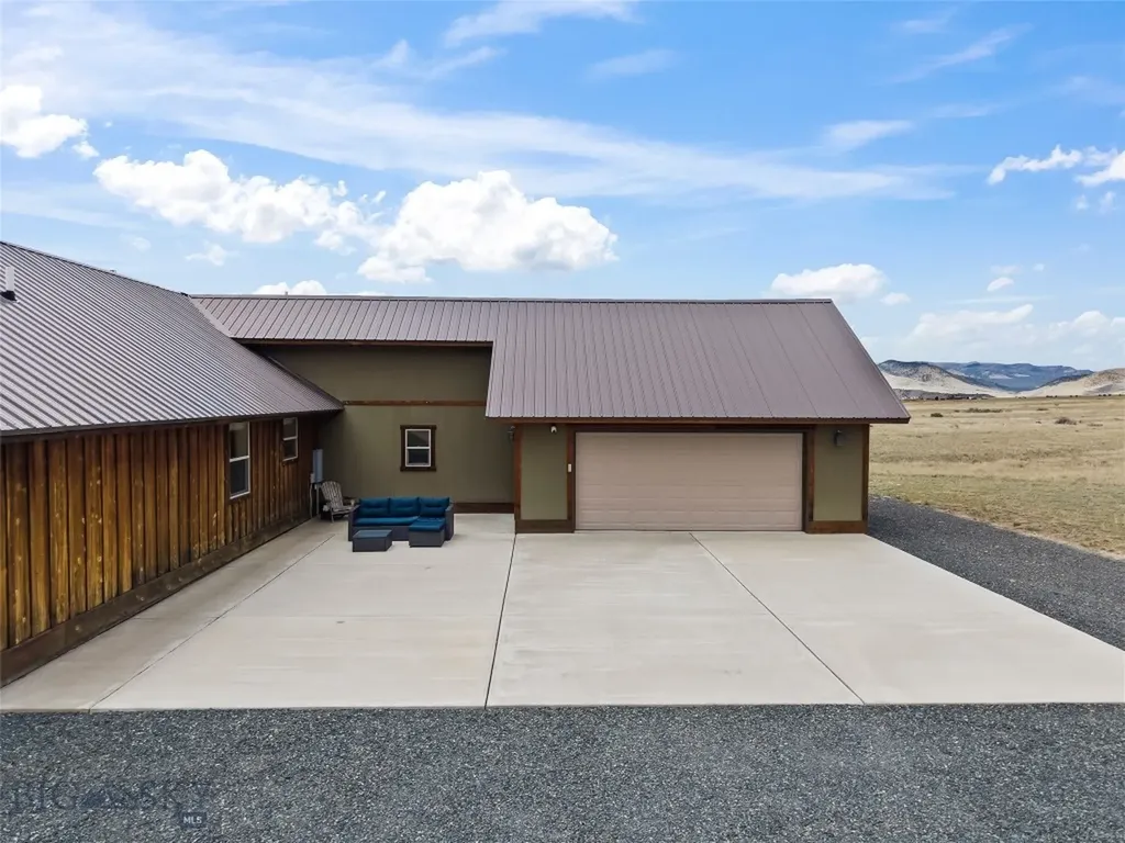 60 Wapiti Road Whitehall MT 59759