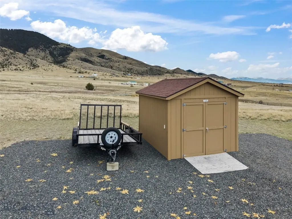 60 Wapiti Road Whitehall MT 59759