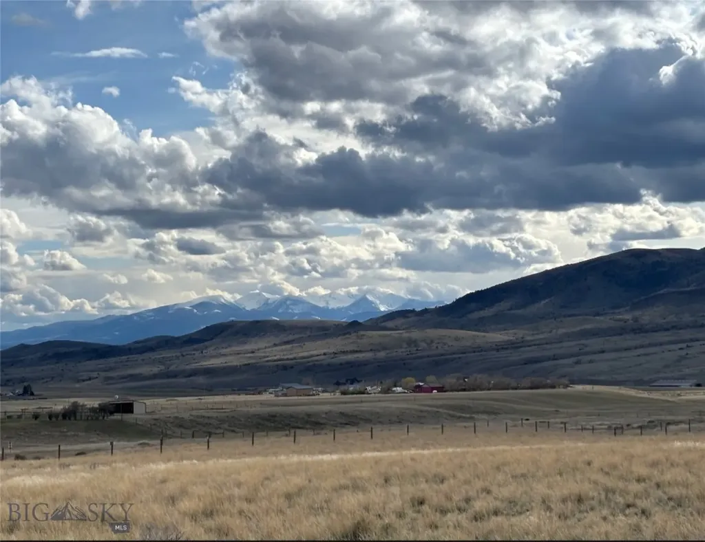 60 Wapiti Road Whitehall MT 59759