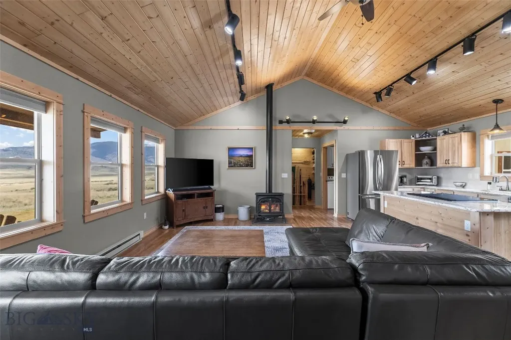 60 Wapiti Road Whitehall MT 59759