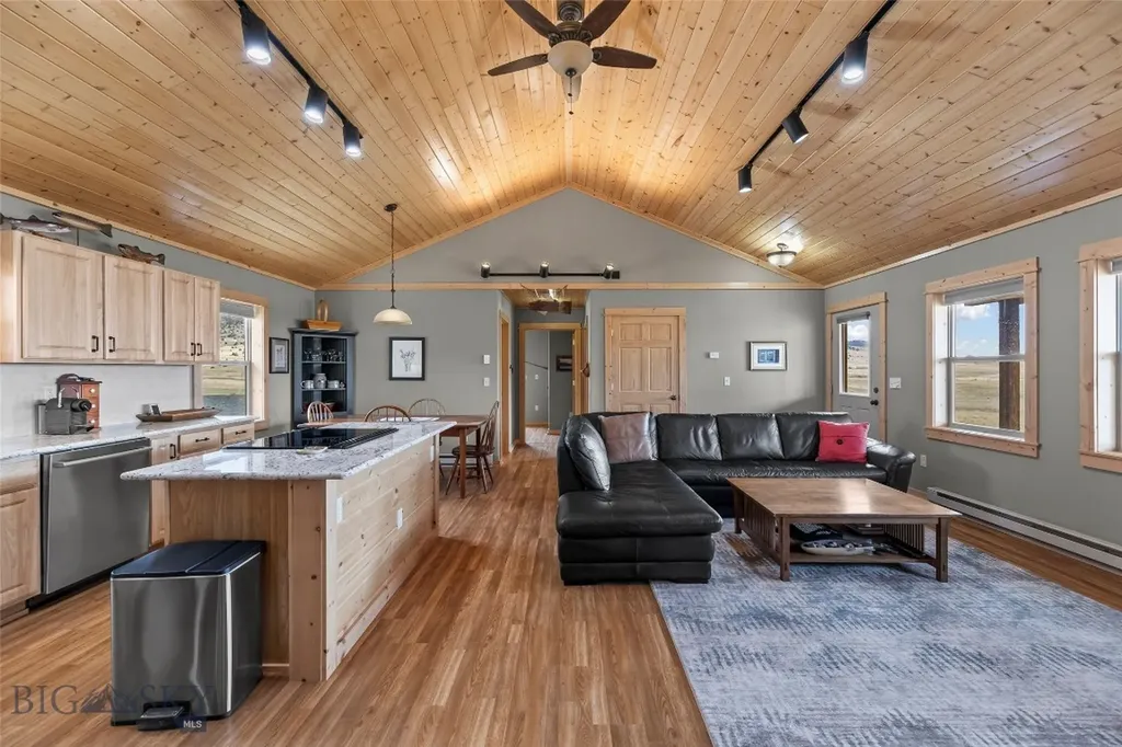 60 Wapiti Road Whitehall MT 59759
