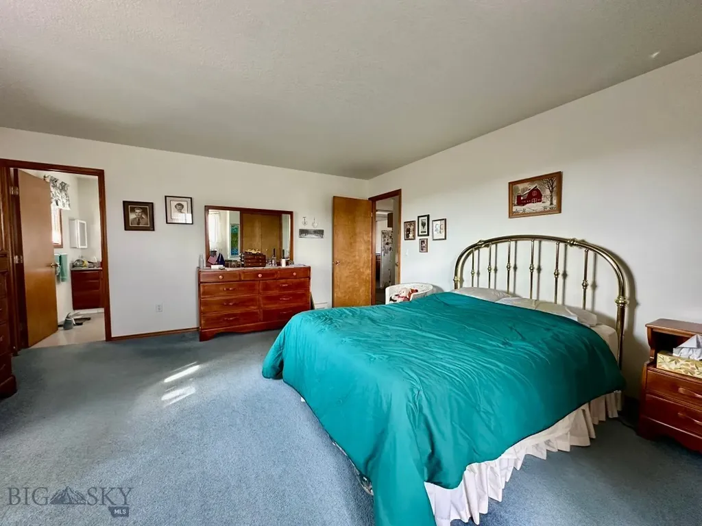 369 Mount Highway 300 Ryegate MT 59074