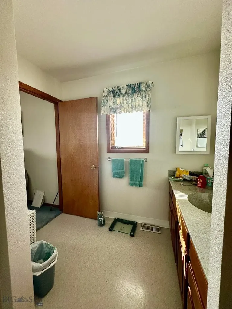 369 Mount Highway 300 Ryegate MT 59074