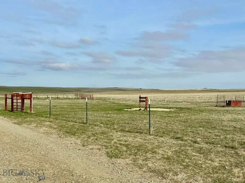 369 Mount Highway 300 Ryegate MT 59074