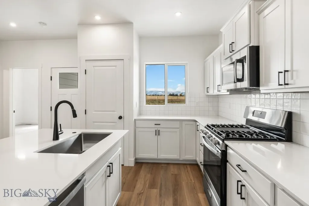 709 Spaniel Lane Belgrade MT 59714