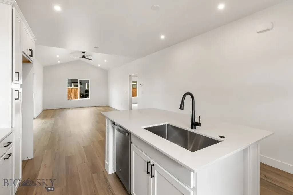709 Spaniel Lane Belgrade MT 59714