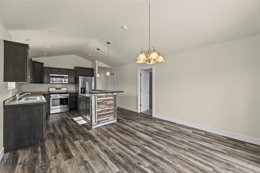 1009 Falcon Ridge Boulevard Belgrade MT 59714
