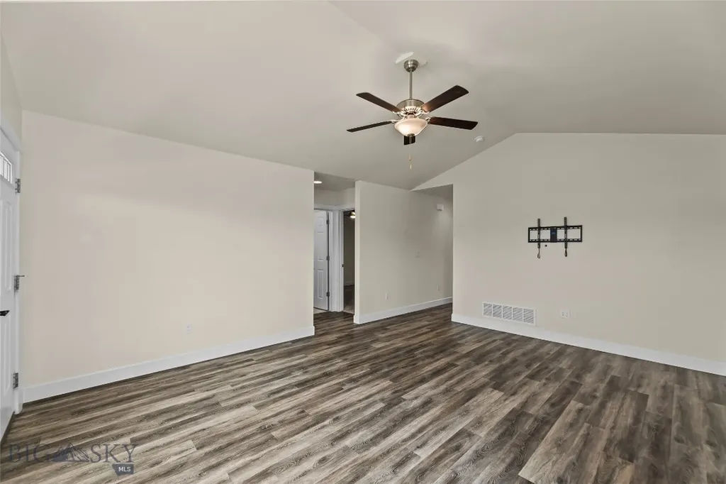 1009 Falcon Ridge Boulevard Belgrade MT 59714