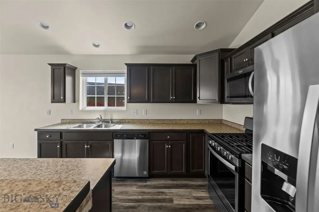 1009 Falcon Ridge Boulevard Belgrade MT 59714