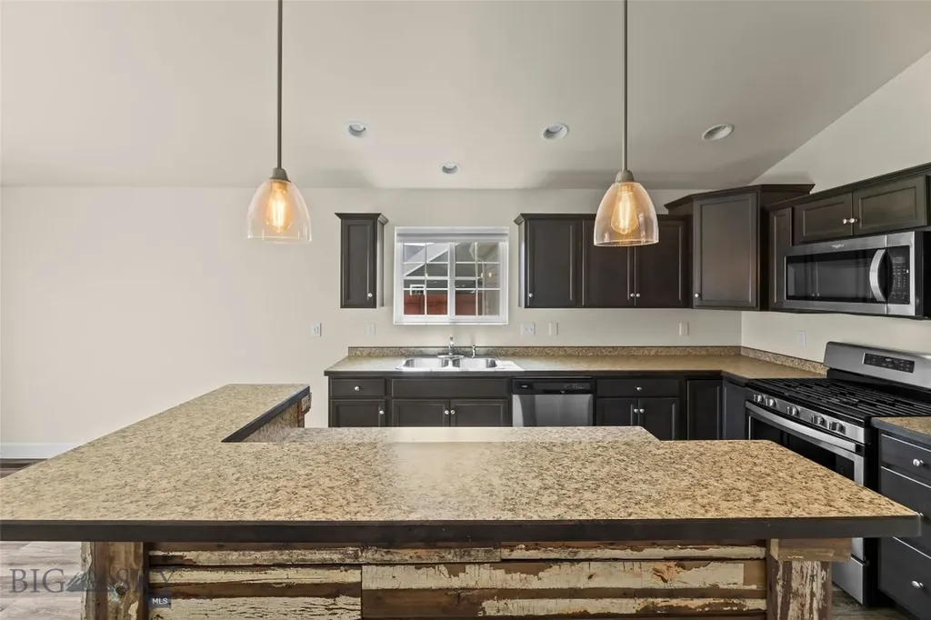 1009 Falcon Ridge Boulevard Belgrade MT 59714