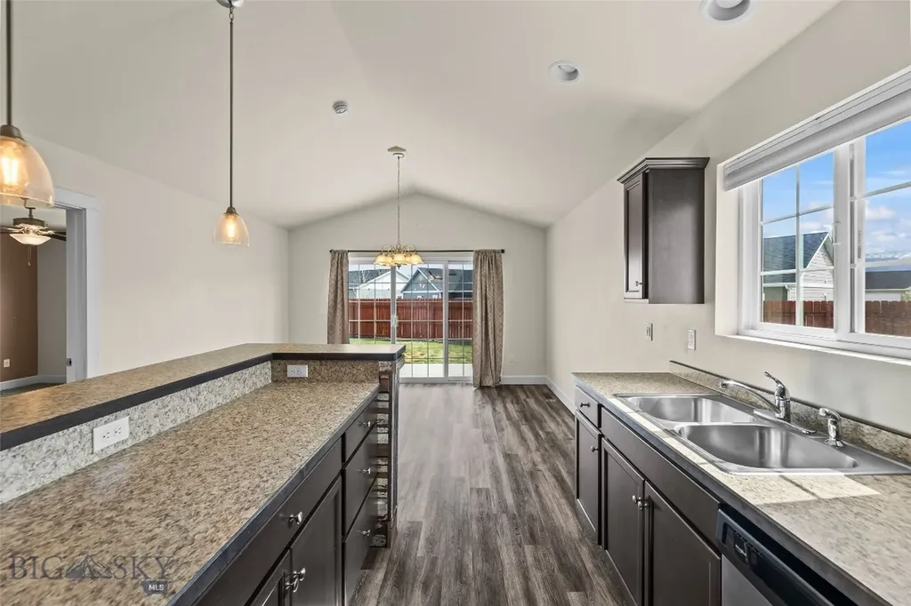 1009 Falcon Ridge Boulevard Belgrade MT 59714
