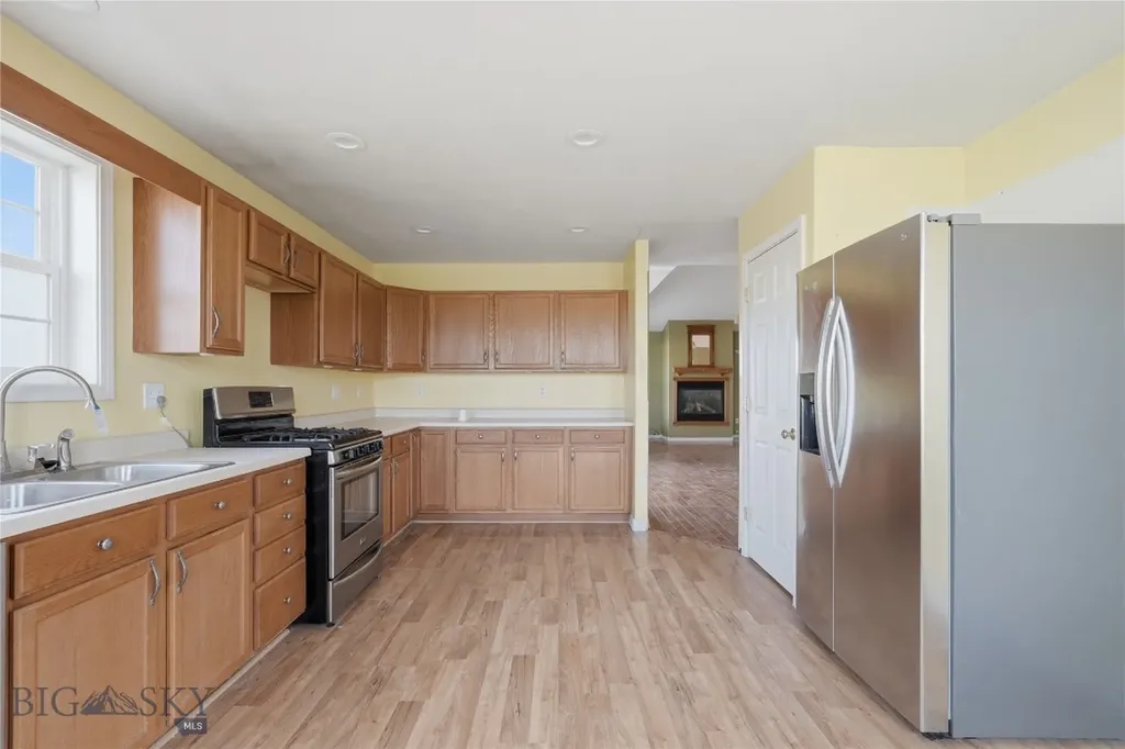 59 Starview Three Forks MT 59752