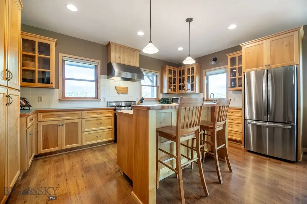 6866 And 6868 Sherman Drive Belgrade MT 59714