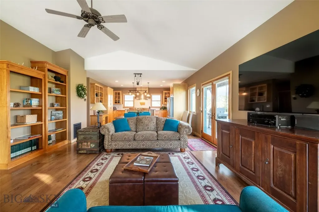 6866 And 6868 Sherman Drive Belgrade MT 59714