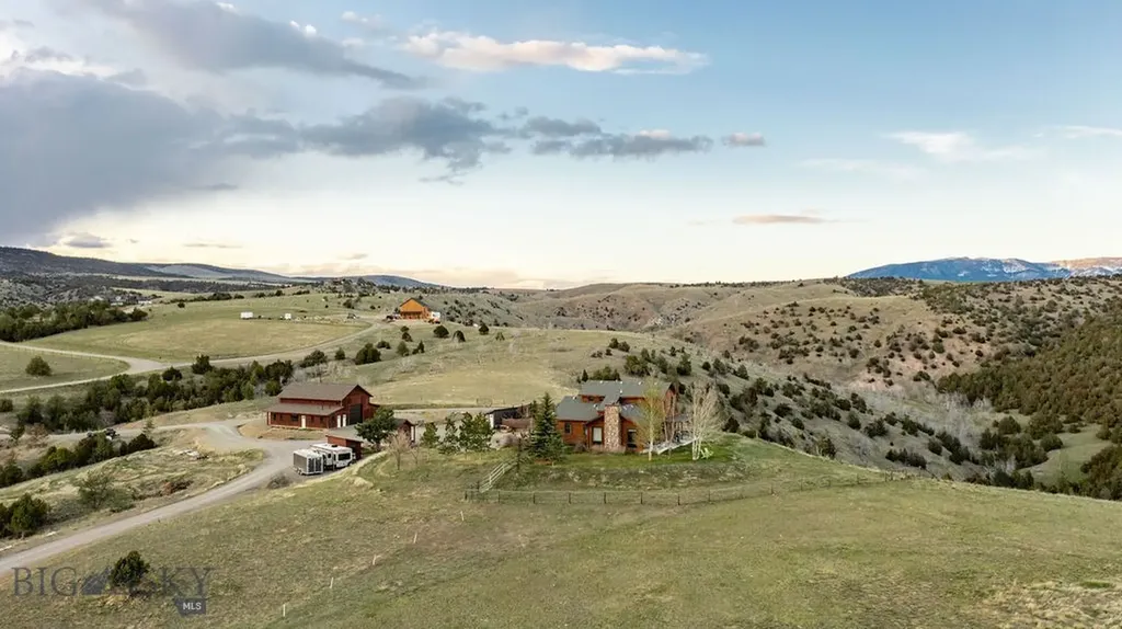 6866 And 6868 Sherman Drive Belgrade MT 59714