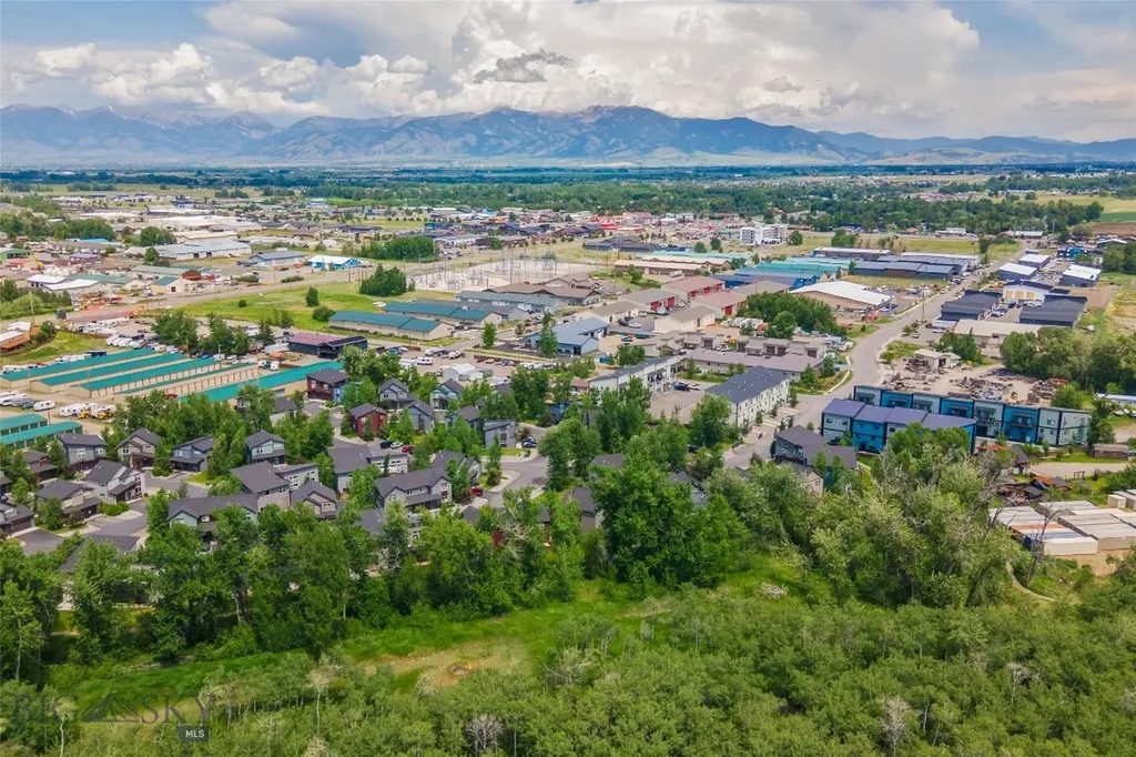 26 Locomotive Loop Bozeman MT 59718