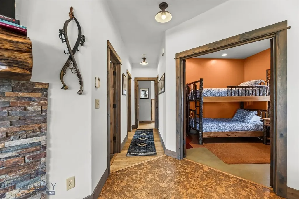 213 Little Creek Bend Livingston MT 59047
