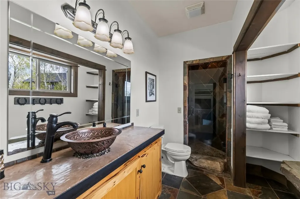 213 Little Creek Bend Livingston MT 59047