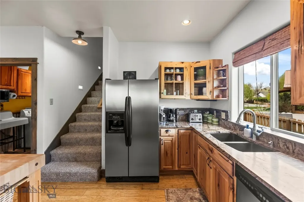 213 Little Creek Bend Livingston MT 59047
