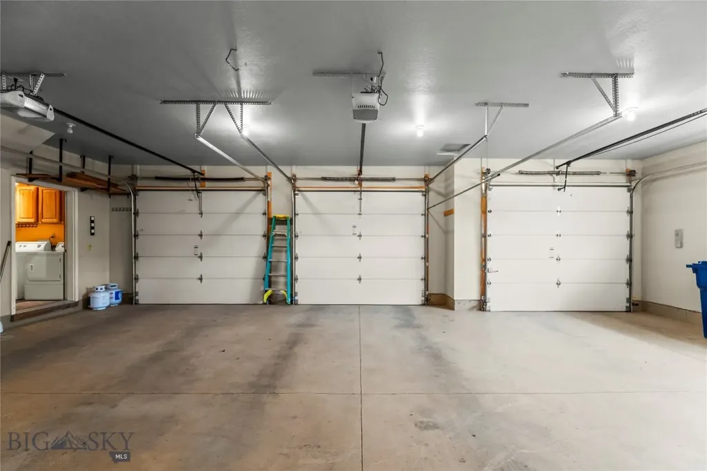 213 Little Creek Bend Livingston MT 59047