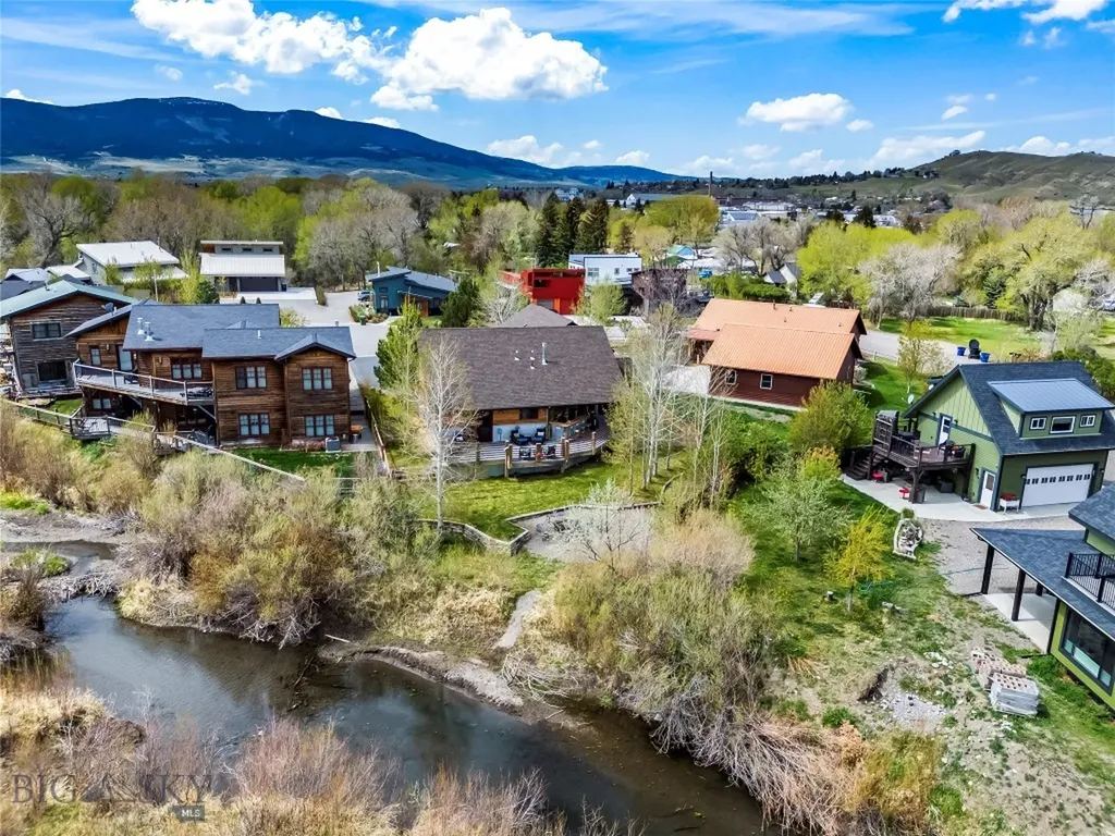 213 Little Creek Bend Livingston MT 59047
